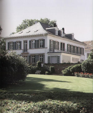 Christian Datz, «Luxury Winery Estates» -   